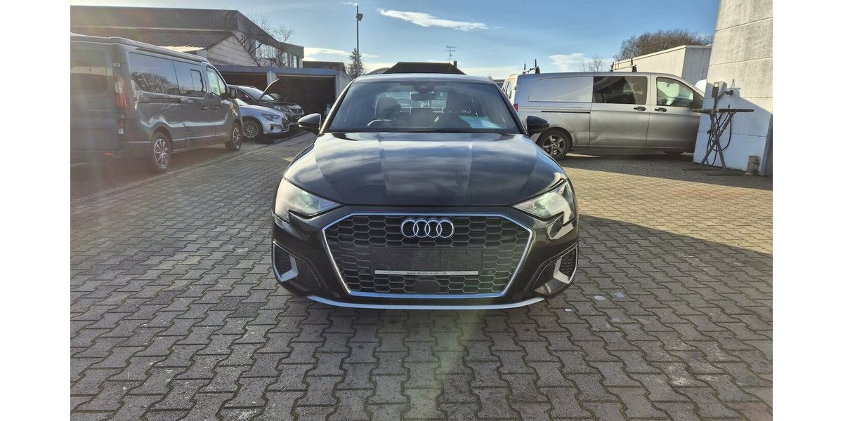 Audi A3 35 TDI advanced Navigation, AHK, AppleCarplay 69.827 km 21.900 &euro; Rodgau 63110