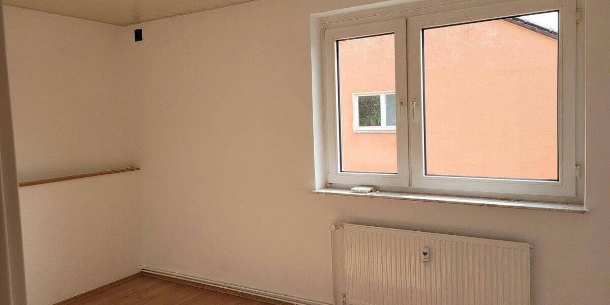 Etagenwohnung Karlstein OT Großwelzheim Großwelzheim - 3 Zimmer, 63 m&sup2;, 660&euro; | Angebot:26825457