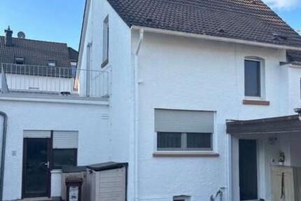 Haus Raunheim - 7 Zimmer, 129 m&sup2;, 549.000&euro; | Angebot:26770400