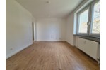 Eigennutzung oder Kapitalanlage! 4-Zimmer-Wohnung mit Loggia in Langen - Etagenwohnung Langen | Angebot:27225232