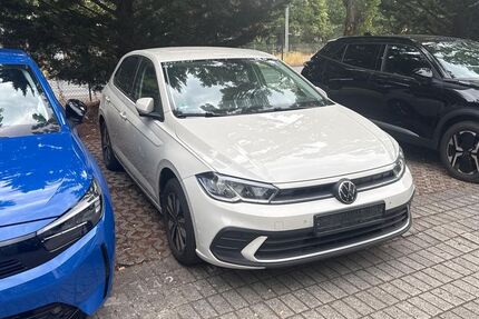 VW Polo 51.992 km 15.280 &euro; Rüsselsheim 65428