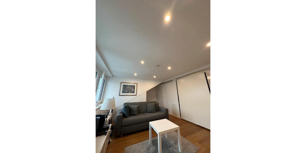 Dachgeschoßwohnung Frankfurt am Main Mitte-Nord - 1 Zimmer, 35 m&sup2;, 880&euro; | Angebot:26048543