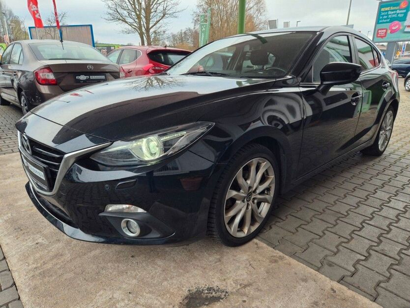 Mazda 3 152.000 km 6.800 € Büdingen 63654