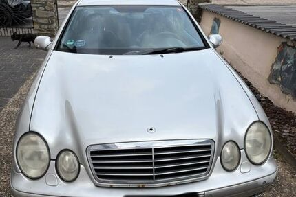 Mercedes-Benz CLK 230 166.000 km 2.499 &euro; Schöneck 61137
