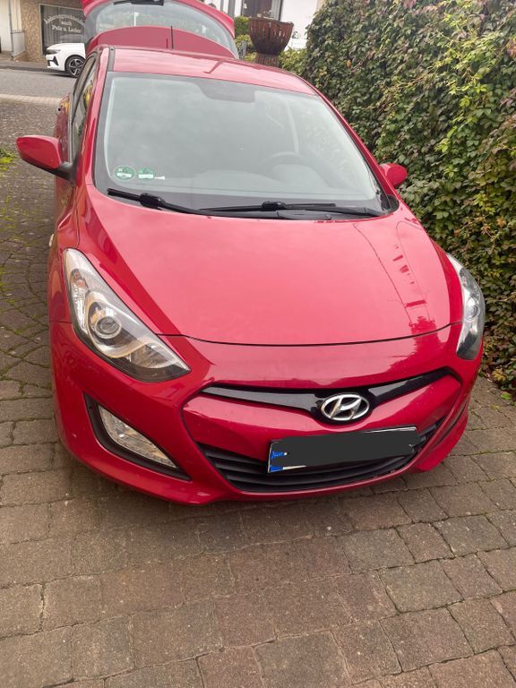 Hyundai i30 89.000 km 6.500 € Hanau 63452