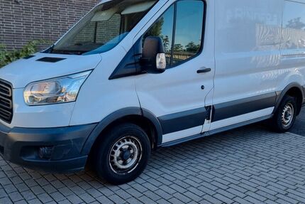 Ford Transit 179.500 km 6.200 € Frankfurt 60316