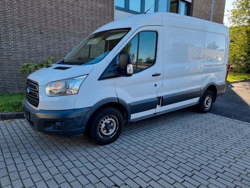 Ford Transit 179.500 km 6.200 € Frankfurt 60316
