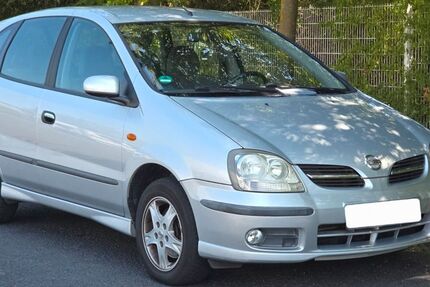 Nissan Almera Tino 52.536 km 4.799 &euro; Frankfurt 60322