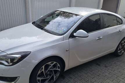 Opel Insignia 177.000 km 10.900 € Kalbach-Riedberg (Frankfurt am Main) 60438