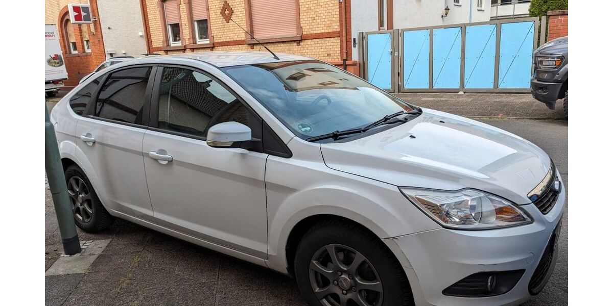 Ford Focus 161.000 km 3.150 &euro; Offenbach 63075