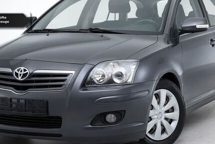 Toyota Avensis 103.000 km 4.990 &euro; Bad Vilbel 61118