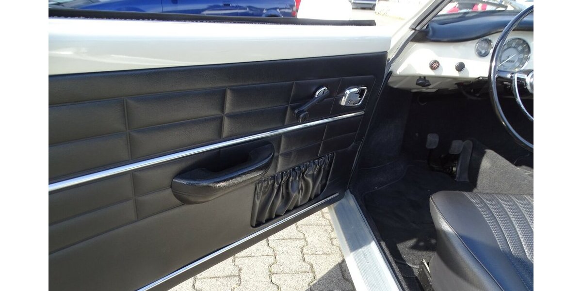 VW Karmann Ghia Cabrio vollstständig restauriert 77.200 km 49.900 &euro; Rodgau 63110