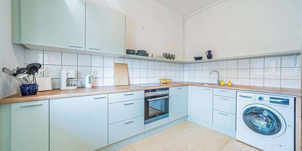 Etagenwohnung Frankfurt am Main Westend-Süd - 2 Zimmer, 75 m&sup2;, 1.650&euro; | Angebot:26683316