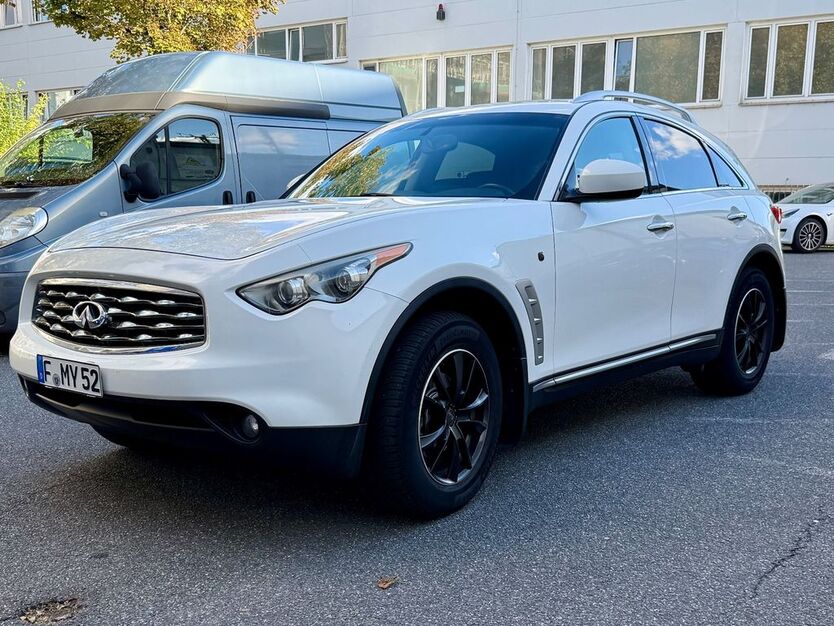 INFINITI FX 144.000 km 12.850 € Frankfurt am Main 65934