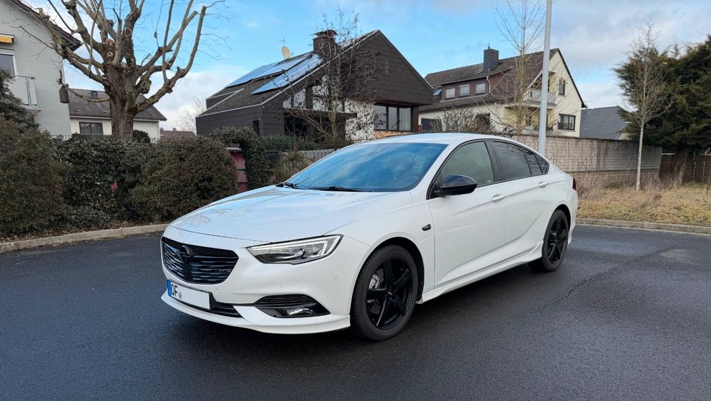 Opel Insignia 118.000 km 16.800 &euro; Rodgau 63110