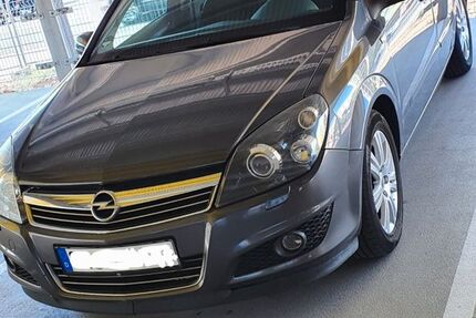 Opel Astra 177.000 km 3.450 € Kelsterbach 65451