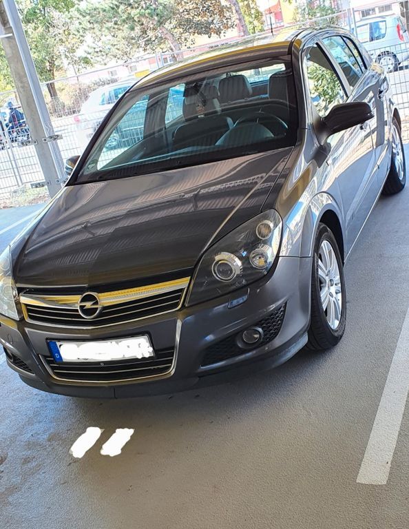 Opel Astra 177.000 km 3.450 € Kelsterbach 65451