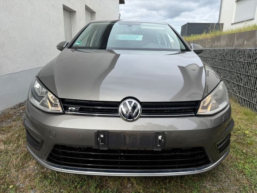 VW Golf 179.500 km 8.499 € Friedberg 61169