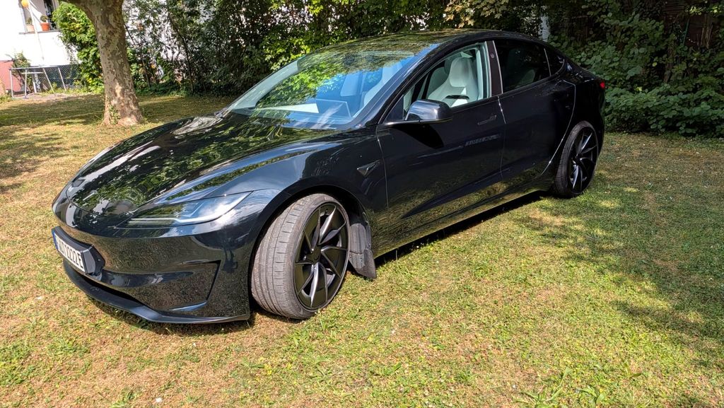 Tesla Model 3 14.158 km 47.950 &euro; Frankfurt am Main 60322