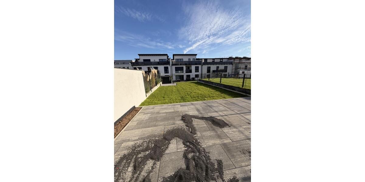 Reihenhaus Offenbach am Main Bieber - 7 Zimmer, 200 m&sup2;, 3.000&euro; | Angebot:24214804