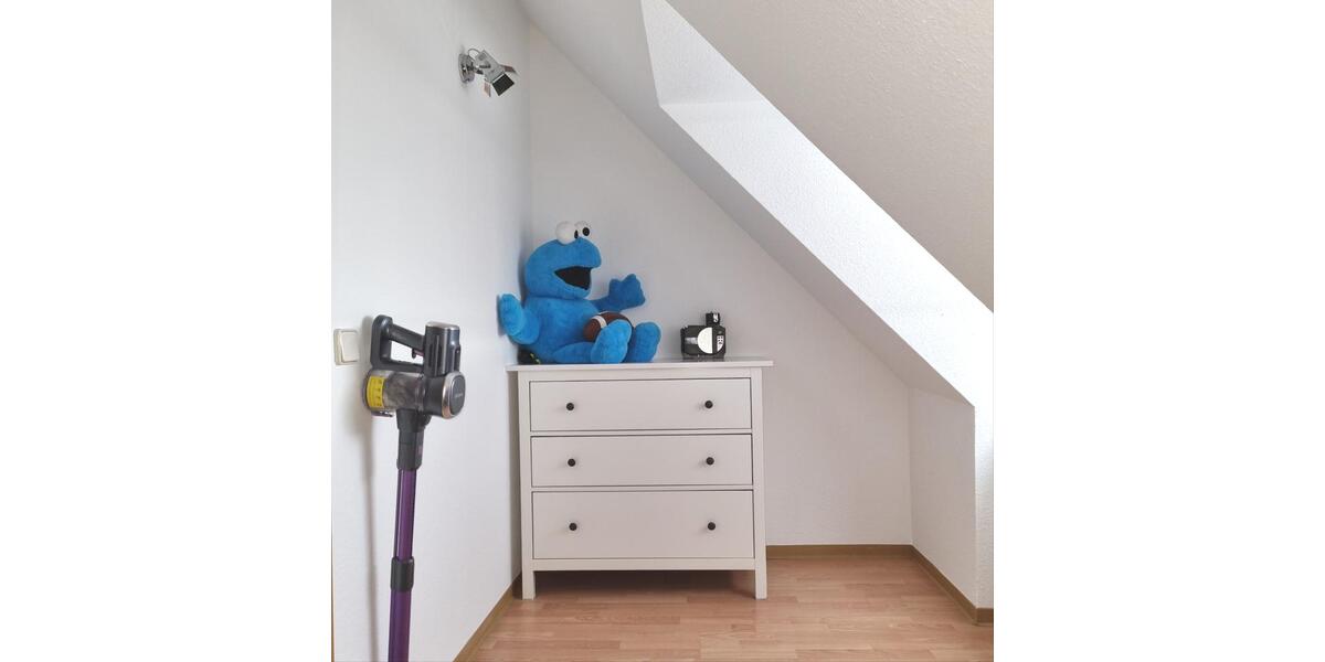 Dachgeschoßwohnung Kleinostheim - 5.5 Zimmer, 240 m&sup2;, 1.700&euro; | Angebot:26660338