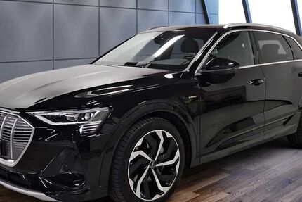 Audi e-tron 52.903 km 32.950 € Maintal 63477