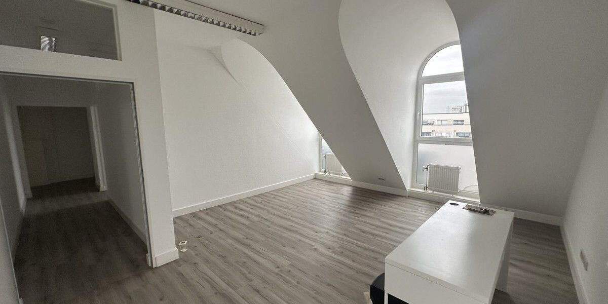 Bürofläche im Immobilienforum Hanau 128qm Dachgeschoss mit Aufzug und Tiefgarage 4 zimmer