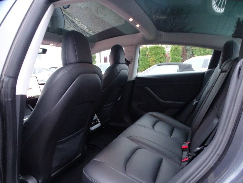 Tesla Model 3 Performance 38.031 km 31.890 € Rodgau 63110