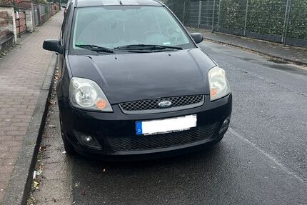 Ford Fiesta 222.000 km 1.990 &euro; Maintal 63477
