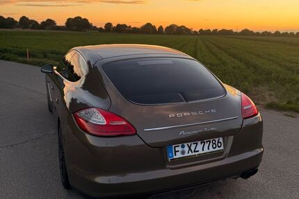 Porsche Panamera 245.000 km 22.900 € Frankfurt am Main 60529