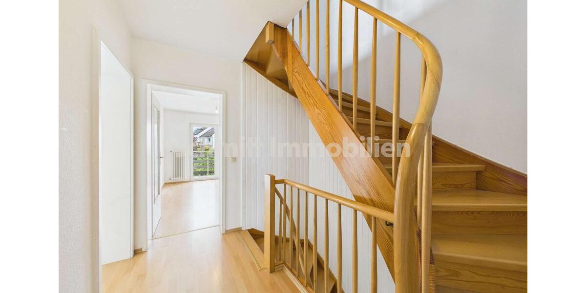Doppelhaushälfte Oberursel (Taunus) - 6 Zimmer, 152 m&sup2;, 1.990&euro; | Angebot:26631324