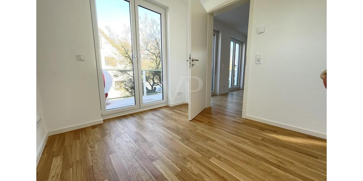 VON POLL BAD HOMBURG: Erstbezug, direkt am Kirdorfer Feld: die ideale Wohnung für Zwei 3.5 zimmer