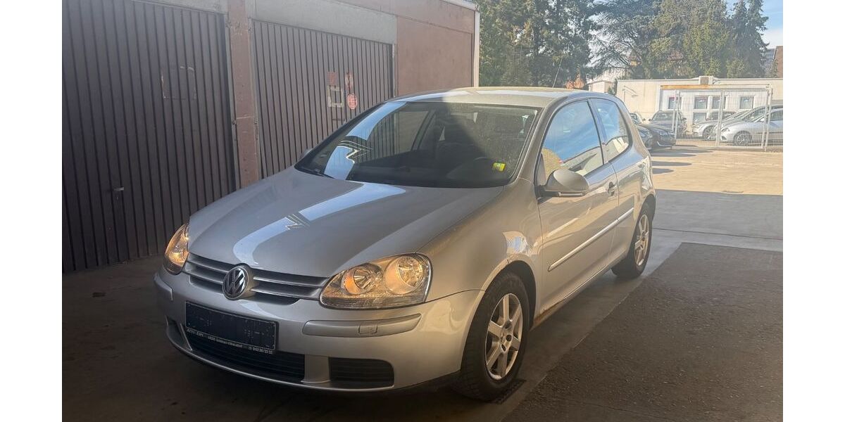 VW Golf 139.900 km 3.300 &euro; FRANKFURT 65933