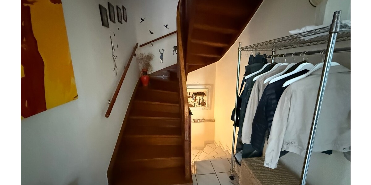 Hofheim: Familien aufgepasst!!Liebevoll gepflegte Doppelhaushälfte im Völkerviertel - Doppelhaushälfte Hofheim | Angebot:23406041