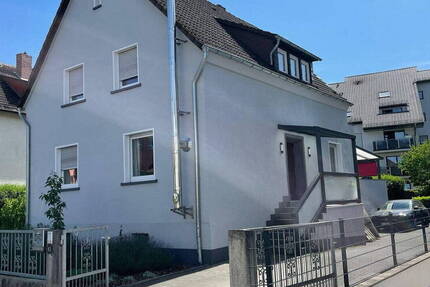Haus Obertshausen - 7 Zimmer, 182 m&sup2;, 599.000&euro; | Angebot:25938703