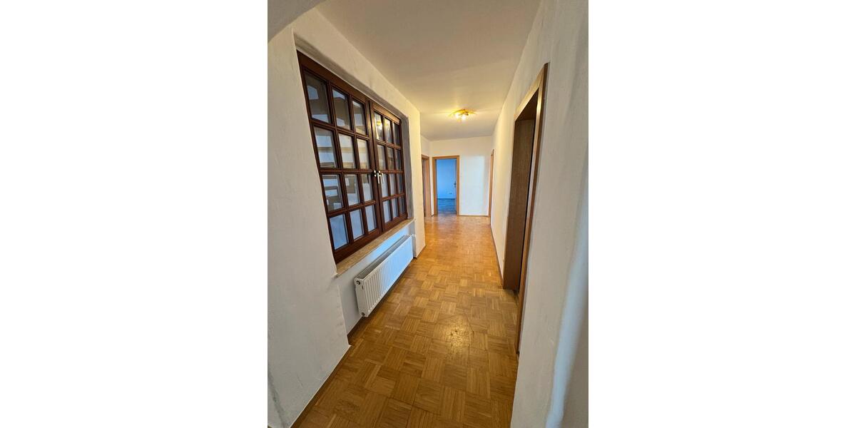 Exklusive, lichtdurchflutete 5,5 Zimmer-Wohnung - Saniert 5.5 zimmer