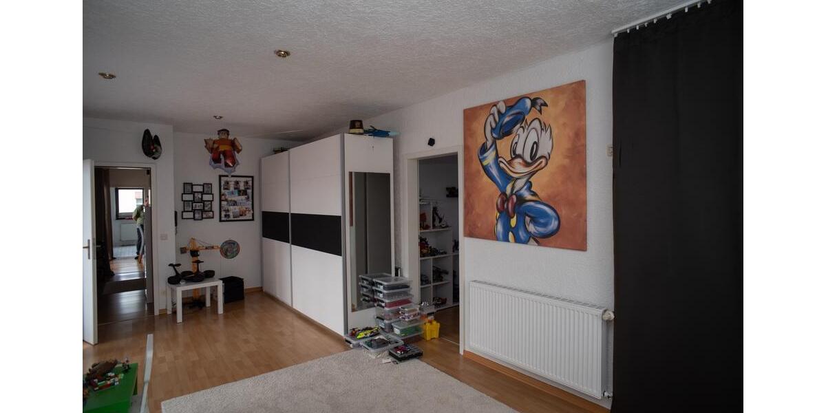 Dachgeschoßwohnung Münster (Hessen) - 4 Zimmer, 120 m&sup2;, 1.200&euro; | Angebot:25274520