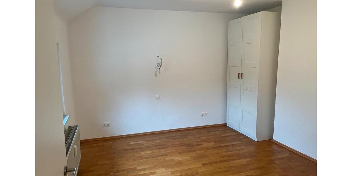 Etagenwohnung Hanau Lamboy - 4.5 Zimmer, 100 m&sup2;, 1.685&euro; | Angebot:26241349