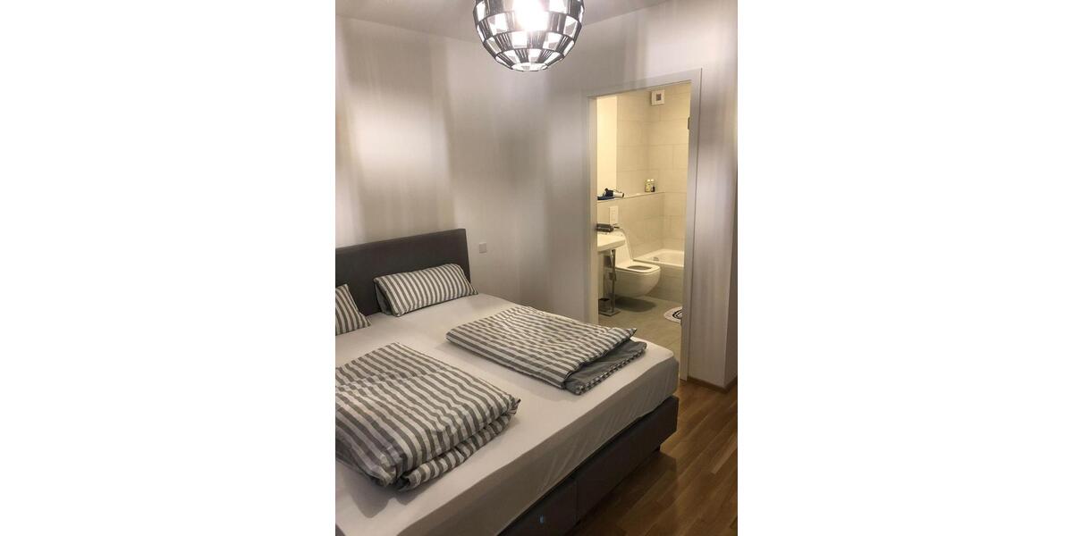 Etagenwohnung Frankfurt am Main Innenstadt 1 - 4 Zimmer, 102 m&sup2;, 1.800&euro; | Angebot:26050996