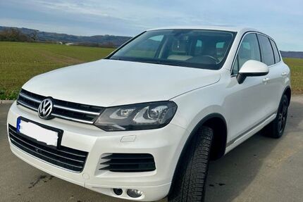VW Touareg 235.000 km 15.200 € Frankfurt 60488