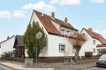 Voll vermietetes Zweifamilienhaus mit Stellplatz und Vollkeller in attraktiver Lage 6 zimmer