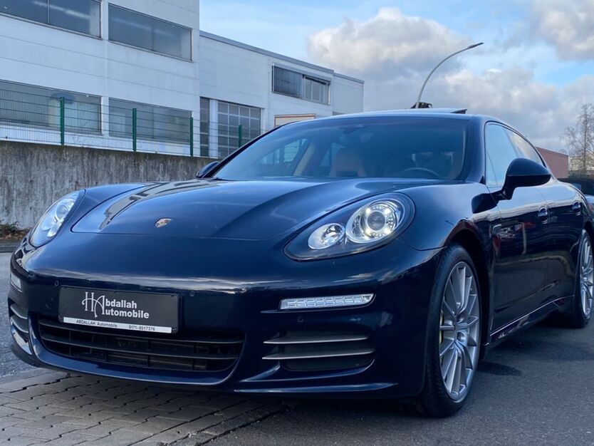 Porsche Panamera 161.000 km 32.600 € Kelkheim 65779