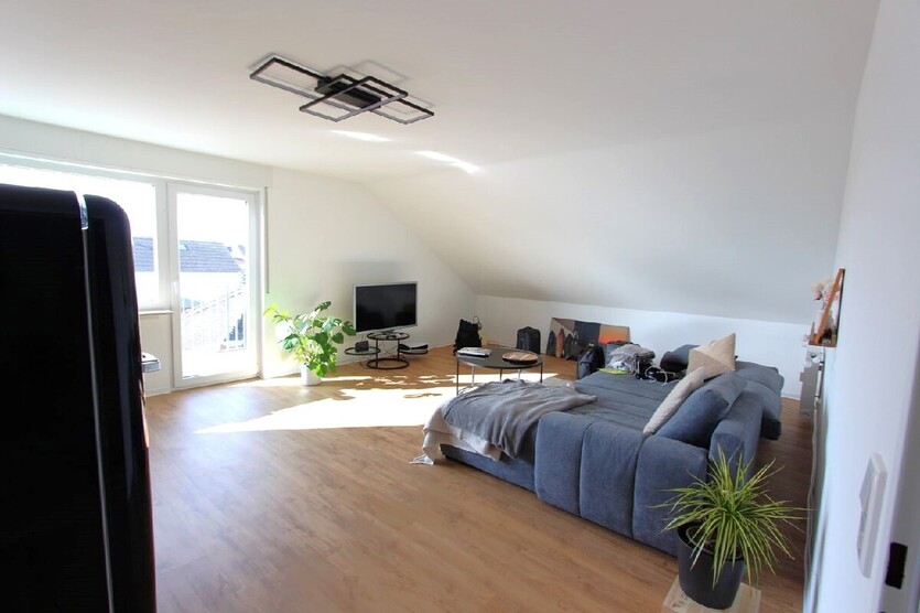 albero:) Attraktives Dreifamilienhaus - Gartenetage sofort beziehbar! 11 zimmer