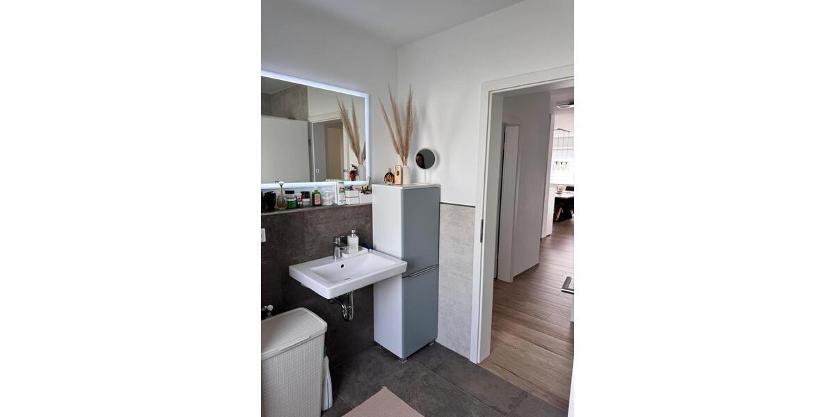 Etagenwohnung Mörfelden-Walldorf Walldorf - 3 Zimmer, 83 m&sup2;, 1.610&euro; | Angebot:26249510