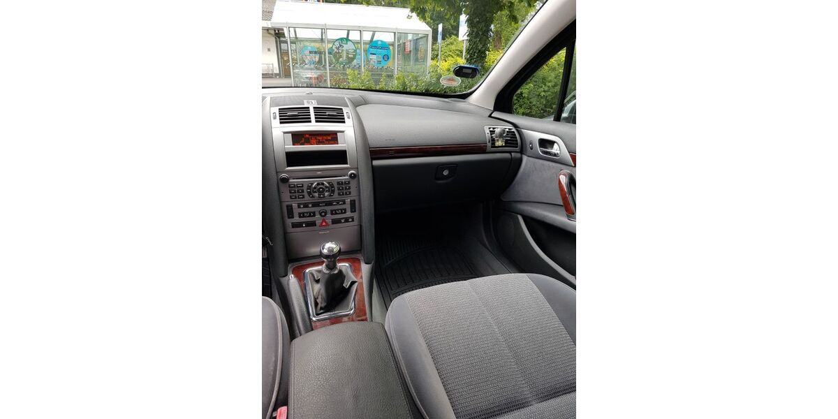 Peugeot 407 130.500 km 1.999 &euro; Frankfurt 60389