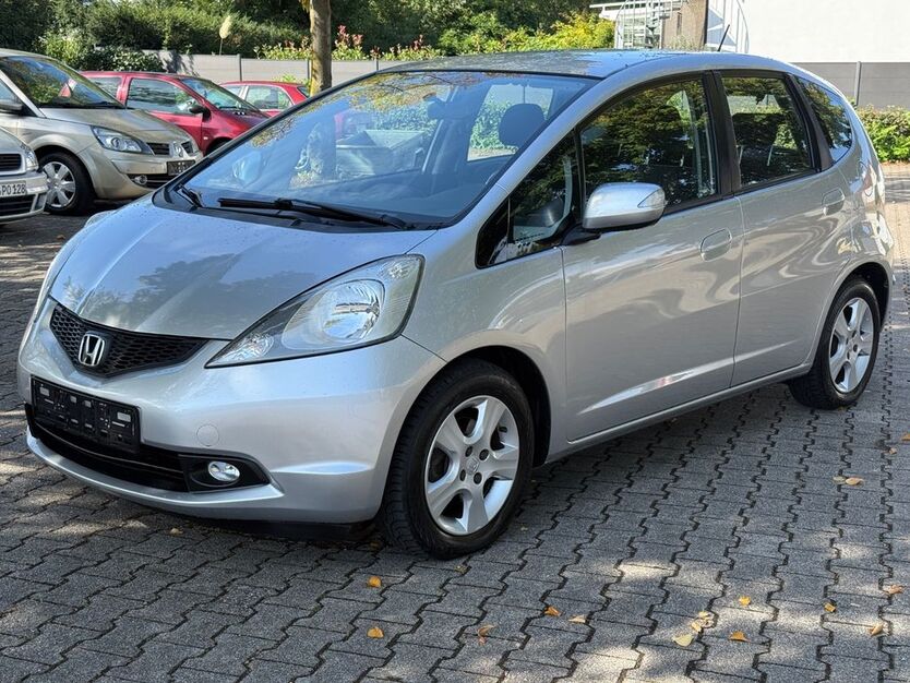 Honda Jazz 162.732 km 4.450 € Rüsselsheim 65428