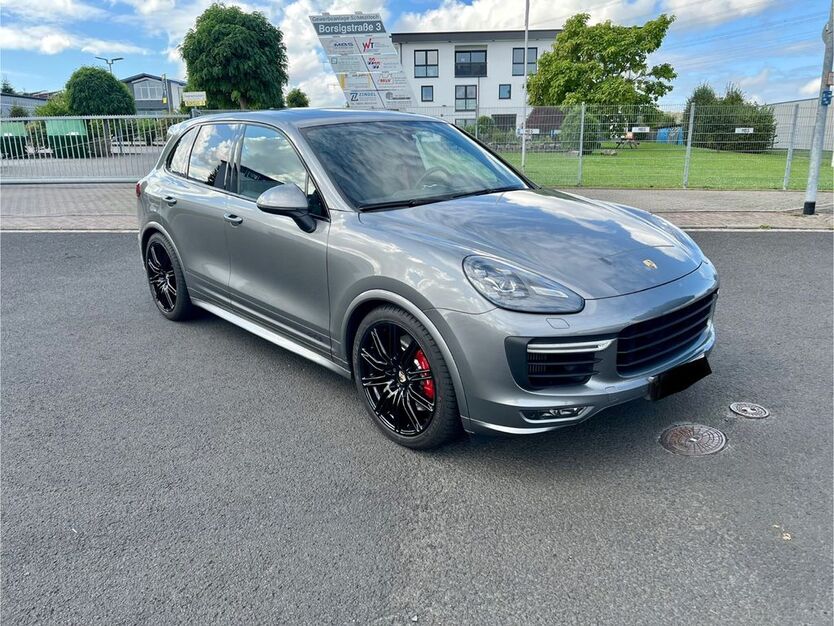 Porsche Cayenne 73.300 km 47.950 € Freigericht 63579