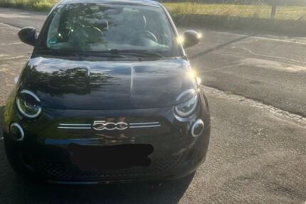Fiat 500e 10.000 km 21.100 € Offenbach 63071