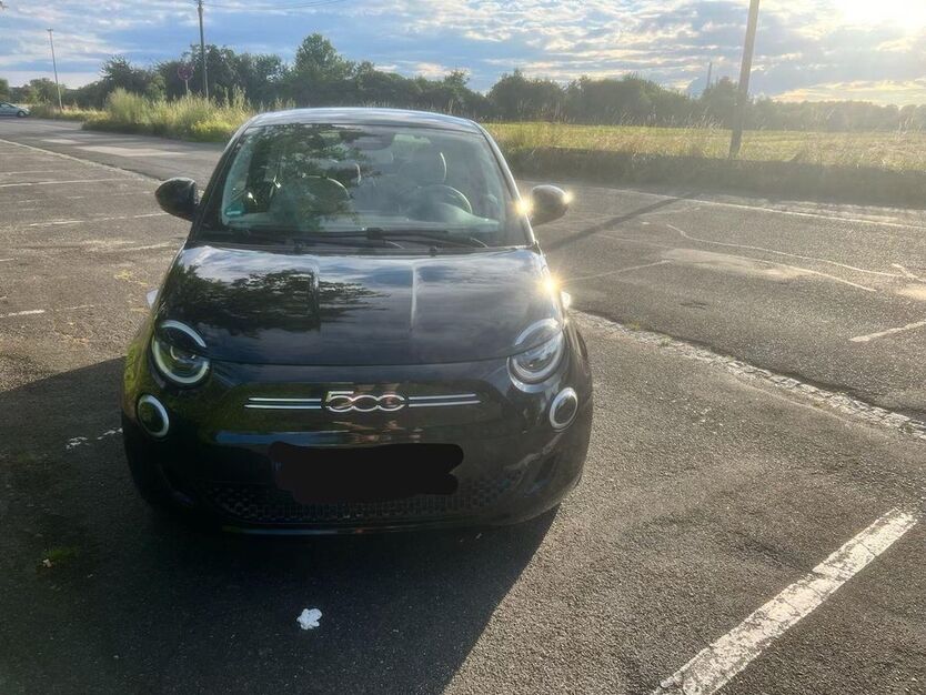 Fiat 500e 10.000 km 21.100 € Offenbach 63071