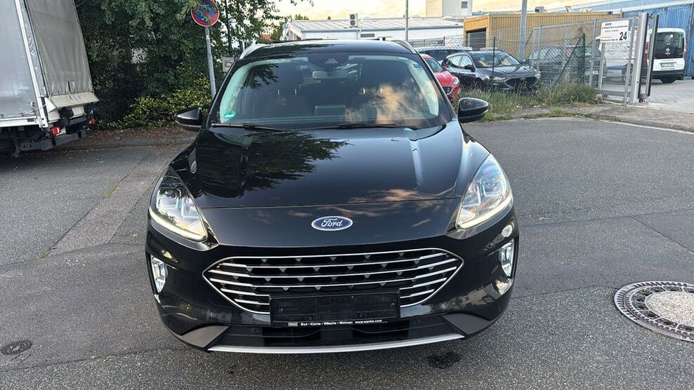 Ford Kuga 151.028 km 14.900 € Obertshausen 63179